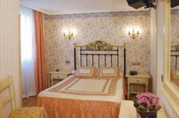 Hotel Julia Aranda de Duero Ngoại thất bức ảnh